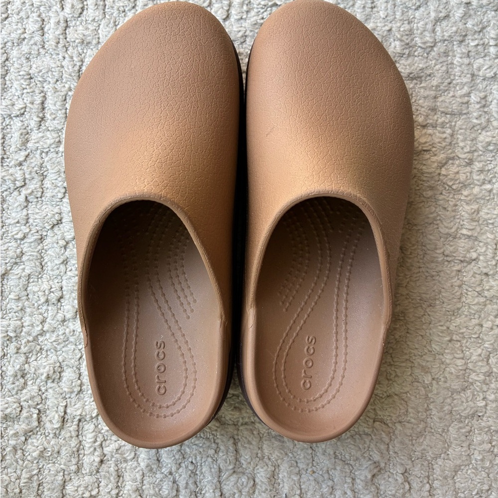 CROCS Dylan platforms Sepia color